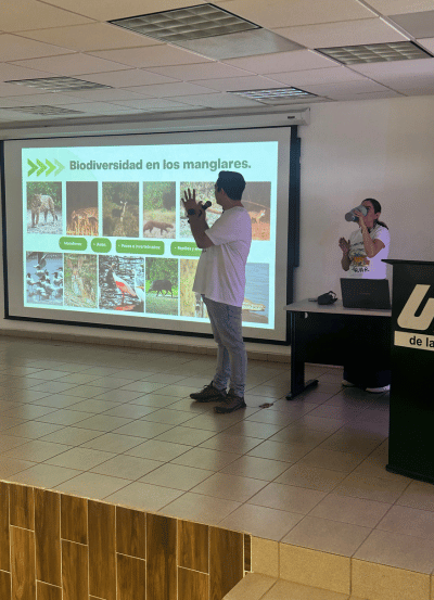 Taller de sensibilización en la Universidad de la Costa